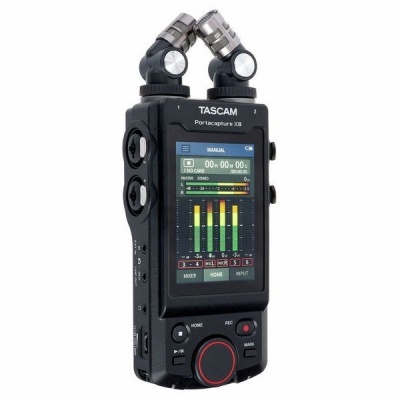 Gravador de áudio portátil TASCAM Portacapture 28 com ecrã tátil e microfones ajustáveis