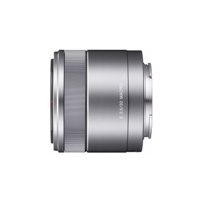 Lente de câmara fotográfica prateada com anel texturizado