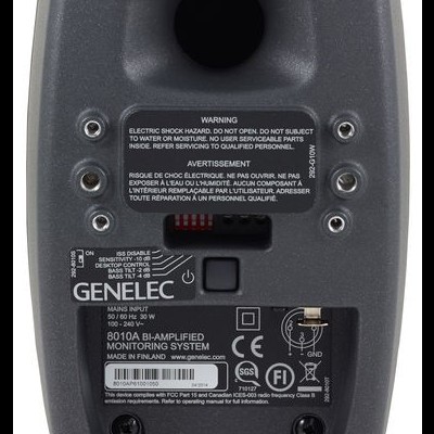 Monitor de áudio Genelec 8010A bi-amplificado cinzento escuro com etiquetas e suporte preto
