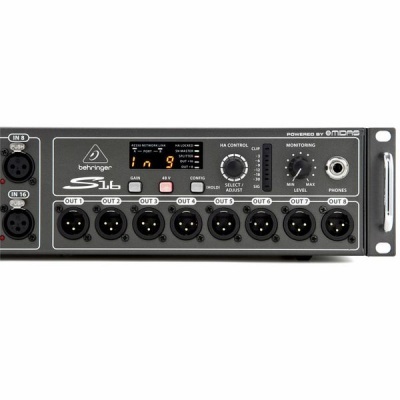 Interface de áudio Behringer S16 com conetores XLR e controlos frontais