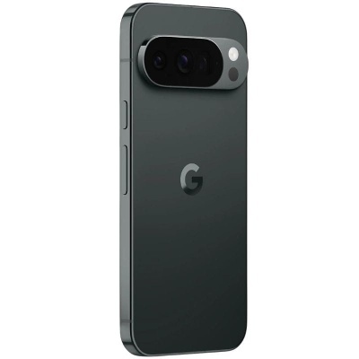 Smartphone preto com três câmaras traseiras e logótipo 'G' no centro