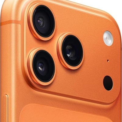 Smartphone laranja com 3 câmaras traseiras e flash