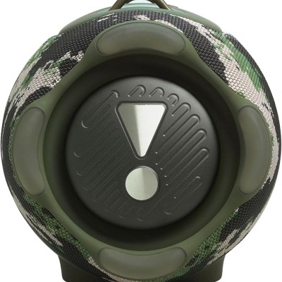 Coluna portátil com base preta e padrão camuflado