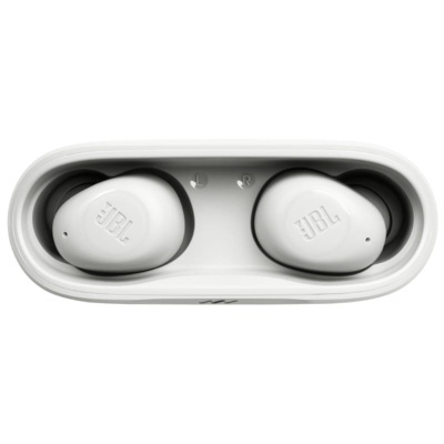 Auriculares JBL brancos no estojo de carregamento