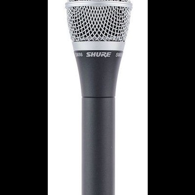 Microfone Shure SM86 com grelha metálica e corpo preto