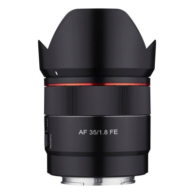Objetiva fotográfica Canon AF 35/1.8 FE preta com anel vermelho