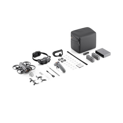 Conjunto de acessórios eletrónicos com bolsa preta