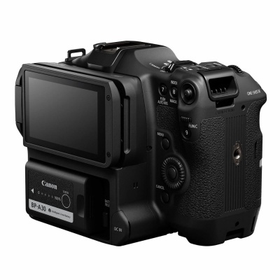 Câmara Canon EOS R5 preta com ecrã LCD e bateria BP-A30