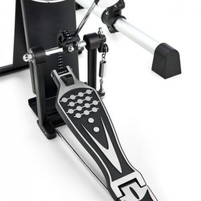 Pedal de bumbo para bateria em metal e plástico preto e prateado