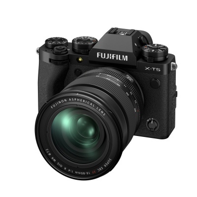 Câmara digital preta Fujifilm X-T5 com lente Fujinon Aspherical Lens