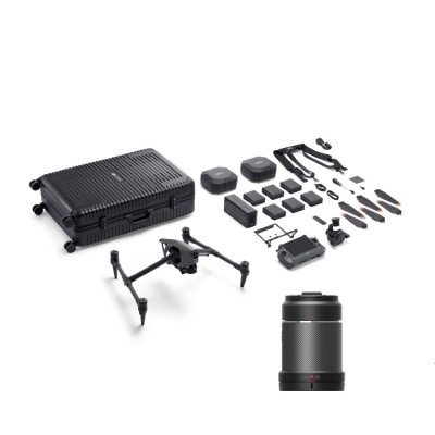 Kit de drone preto com acessórios e lente sobre fundo branco