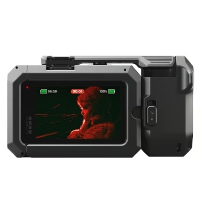 Câmara de ação GoPro com ecrã digital mostrando imagem e indicadores