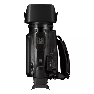 Câmara de vídeo profissional preta com lente e visor