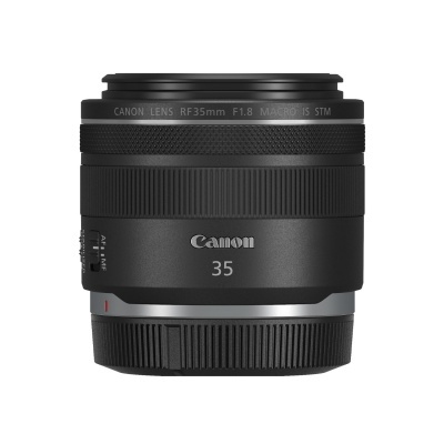 Objetiva Canon RF35mm F1.8 MACRO IS STM preta com texto visível