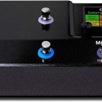 Pedaleira HX Stomp XL preta com oito pedais coloridos e ecrã digital