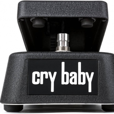 Pedal de efeitos para guitarra preto com escrita 'cry baby' em branco