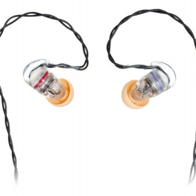 Auriculares intra-auriculares transparentes com cabos pretos e ponteiras laranja