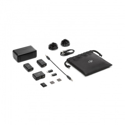 Kit de acessórios DJI com adaptadores, cabo, microfones e bolsa preta