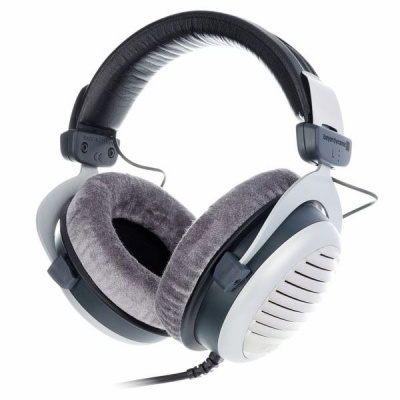 Auscultadores circumaurais cinzentos com almofadas de veludo