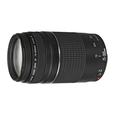 Objetiva Canon Zoom Lens EF 75-300mm 1:4-5.6 III preta com anel de zoom texturizado