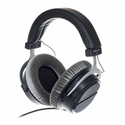 Auscultadores circum-auriculares com almofadas cinza e estrutura metálica prateada