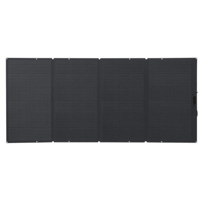 Painel solar portátil preto com quatro secções conectadas e textura estriada