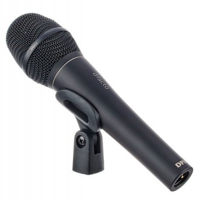 Microfone preto com rede metálica na parte superior e suporte preto