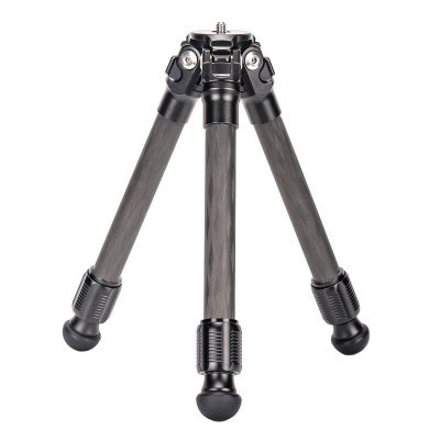 Tripé pequeno em fibra de carbono com pernas curtas e acabamento preto