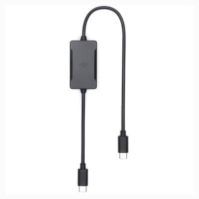 Cabo de extensão USB-C preto com módulo retangular no meio