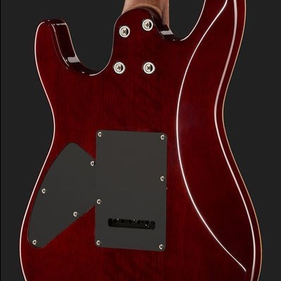 Corpo de guitarra elétrica castanha-avermelhada com tampas pretas e braço castanho