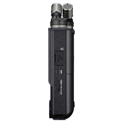 Gravador de áudio preto com microfones duplos expostos no topo