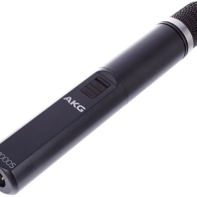 Microfone AKG C1000S preto com botão de ligar/desligar