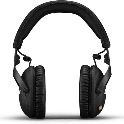 Ausculador de cabeça preto com almofadas acolchoadas e detalhes metálicos