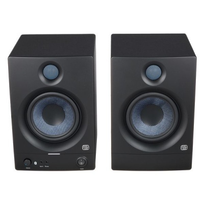 Par de colunas de som negras com detalhes azuis e botões de controlo