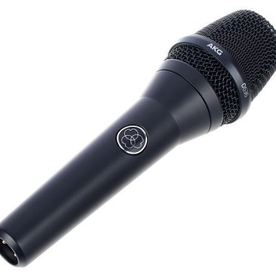 Microfone preto AKG C535 BL com fundo branco
