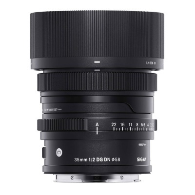 Objetiva fotográfica Sigma 35mm 1:2 DG DN em preto com anel de abertura e parasol