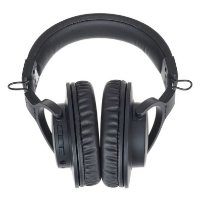 Auriculares pretos com almofadas de couro sintético e banda acolchoada