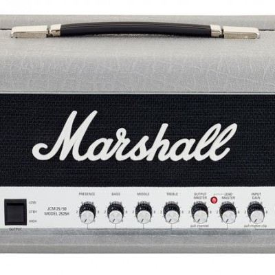 Cabeçote amplificador guitarra Marshall cinza e preto com painel frontal branco e botões