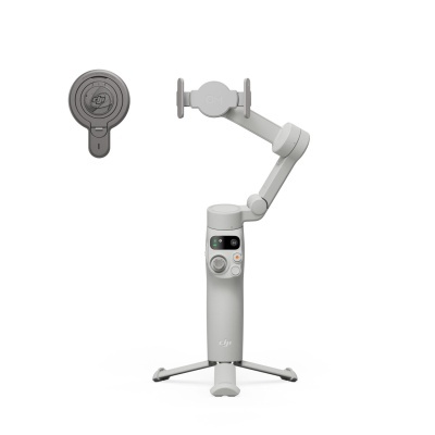 Estabilizador DJI cinza claro com tripé e ecrã digital