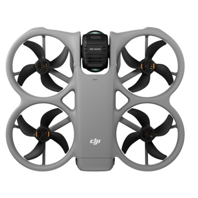 Drone cinzento com quatro hélices e câmara AVATA 360