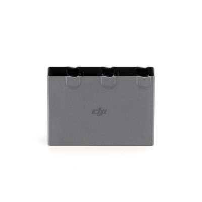 Bateria DJI cinzenta com três compartimentos e logótipo central