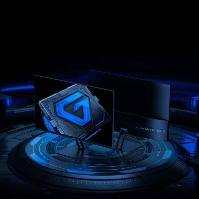 Monitor com suporte em V e símbolo azul 'G' no ecrã em ambiente futurista