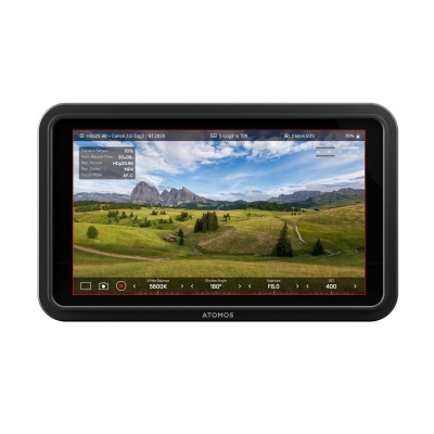 Monitor Atomos com paisagem natural exibida
