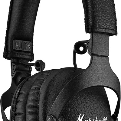 Auscultadores over-ear Marshall pretos com textura de pele sintética e detalhe dourado