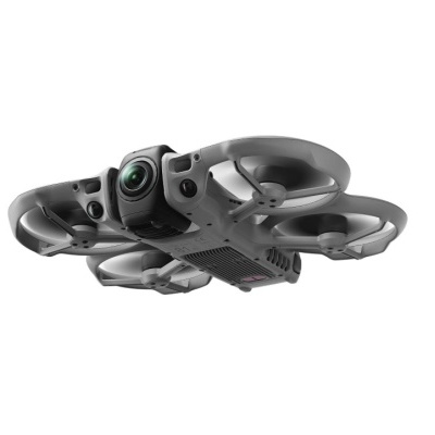 Drone cinzento com quatro hélices protegidas e câmara frontal