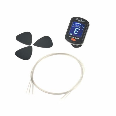 Kit para guitarra com palhetas, cordas e afinador digital.