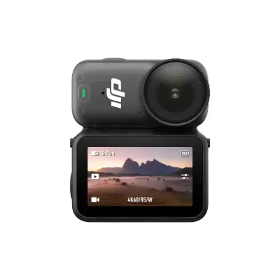 Câmara DJI Osmo Action preta com ecrã tátil frontal a mostrar paisagem e texto técnico