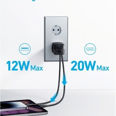 Carregador USB preto ligado a tomada com 2 cabos conectados a dispositivos móveis e texto sobre potência e carregamento.