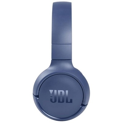 Auriculares JBL over-ear azuis escuros com logótipo visível