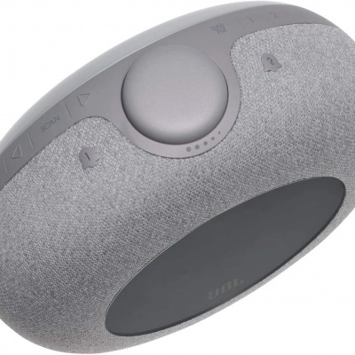 Coluna portátil cinzenta com botões e textura de tecido